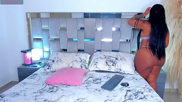 Cammiila online show from March 18, 4:41 pm