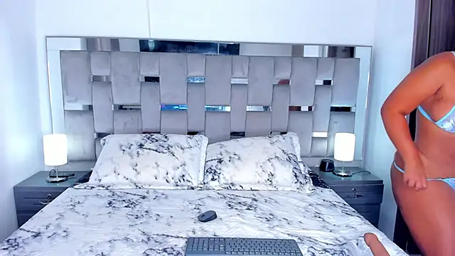 Cammiila online show from November 10, 7:41 pm