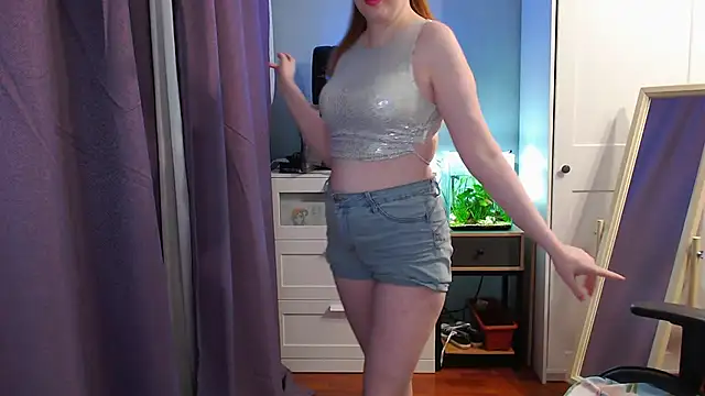 Lady Inari online show from May 27, 9:00 pm