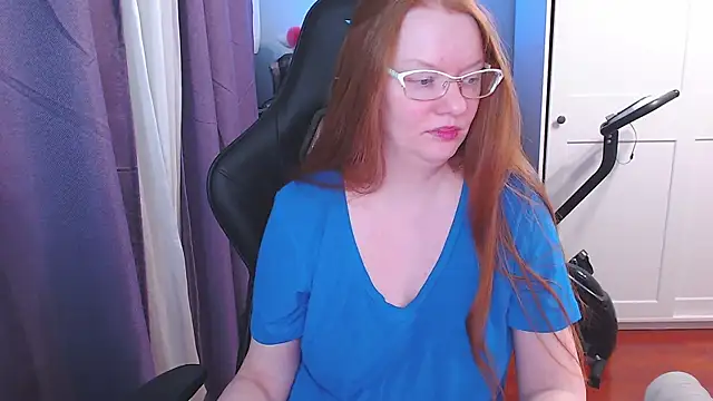 Snapshot of Lady_Inari chatting on November 17, 5:22 am Lady Inari online show from November 17, 5:22 am