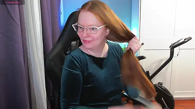 Snapshot of Lady_Inari chatting on February 17, 3:26 am Lady Inari online show from February 17, 3:26 am