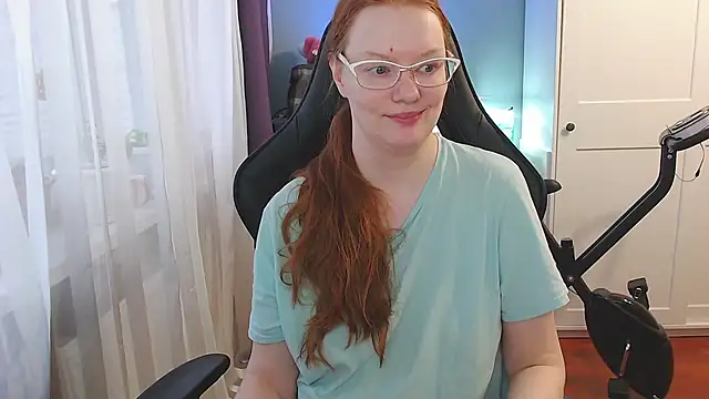 Snapshot of Lady_Inari chatting on November 3, 6:40 am Lady Inari online show from November 3, 6:40 am