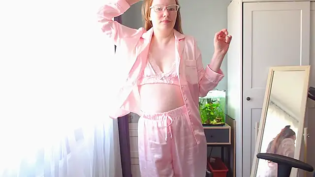 Lady Inari online show from June 14, 6:58 am