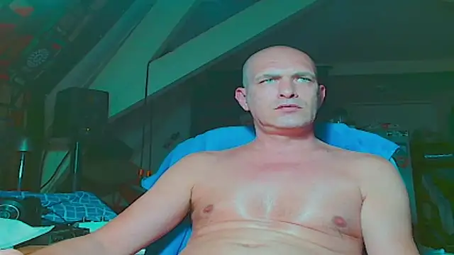 maxhard77 online show from May 31, 10:32 pm