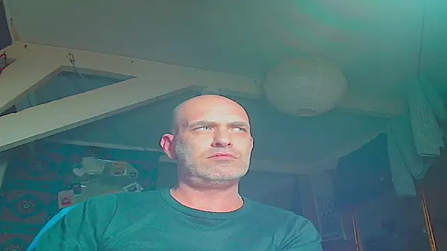 maxhard77 online show from May 13, 10:17 pm
