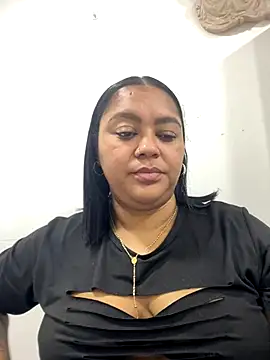 yanza2002 online show from November 18, 9:29 pm