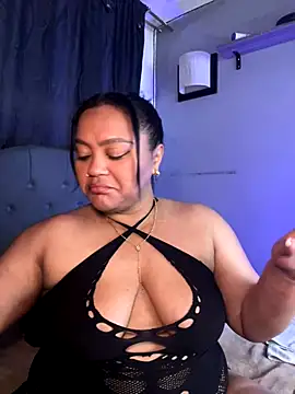 yanza2002 online show from November 13, 11:30 pm