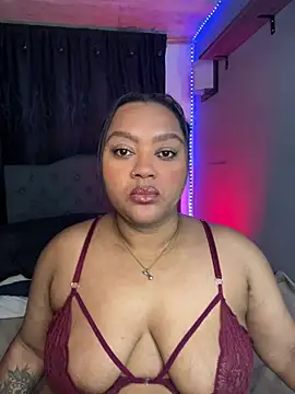 yanza2002 online show from February 21, 11:40 pm