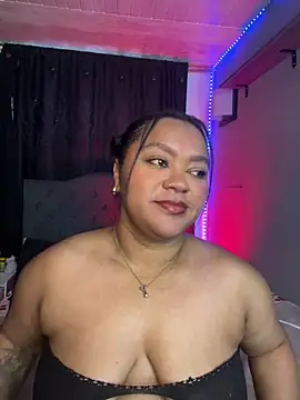 yanza2002 online show from February 19, 11:01 pm