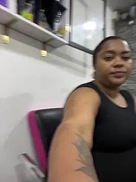 yanza2002 online show from March 24, 11:05 pm