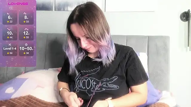 MilaniaCute online show from December 1, 3:46 pm