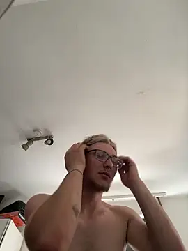 Sven132 online show from May 23, 1:43 pm