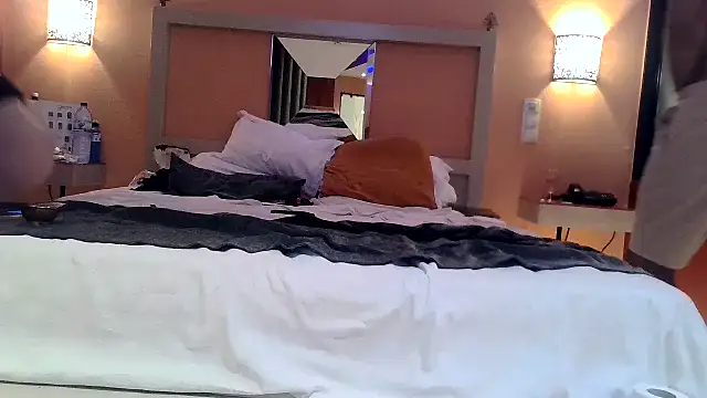 Snapshot of abonado22cm chatting on February 26, 4:19 am abonado22cm online show from February 26, 4:19 am