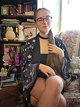 Snapshot of Izzy_Hellbourne chatting on May 28, 5:52 pm Izzy Hellbourne online show from May 28, 5:52 pm