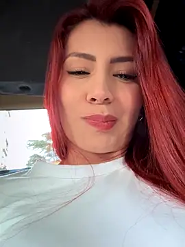 Snapshot of LINDA_PATTY94 chatting on October 29, 8:41 pm LINDA PATTY94 online show from October 29, 8:41 pm