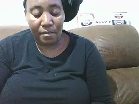 Snapshot of ebonytitts4u chatting on September 14, 6:19 pm ebonytitts4u online show from September 14, 6:19 pm