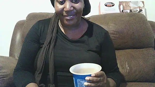 Snapshot of ebonytitts4u chatting on February 17, 5:44 pm ebonytitts4u online show from February 17, 5:44 pm
