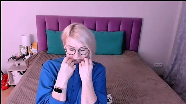 sabrinamacmarren online show from October 30, 3:42 pm