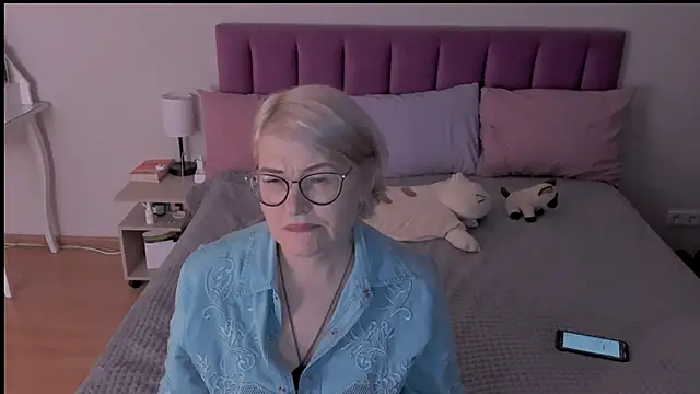 Snapshot of sabrinamacmarren chatting on March 21, 11:12 pm sabrinamacmarren online show from March 21, 11:12 pm