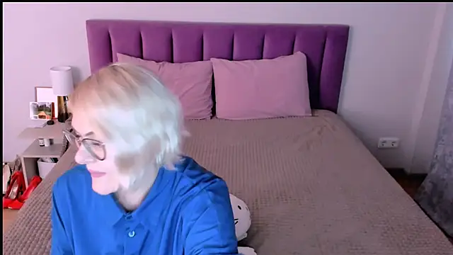 sabrinamacmarren online show from November 23, 12:26 pm