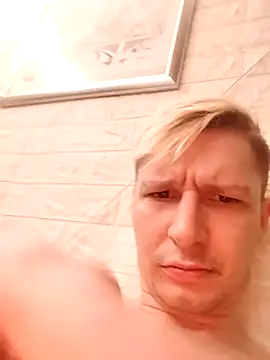 twinksbadboyhot online show from March 3, 11:35 pm