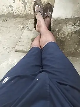 bigh96dik online show from May 17, 3:39 am