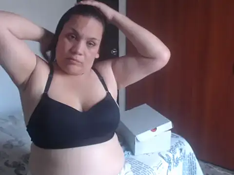 KimberlyPuentes online show from January 7, 6:46 pm