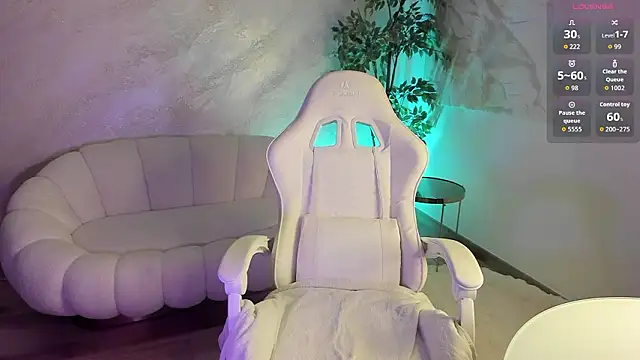 Snapshot of lissababe1 chatting on February 26, 1:49 am lissababe1 online show from February 26, 1:49 am