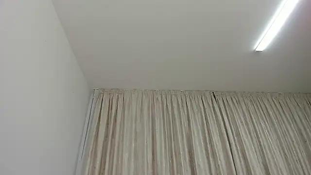 lissababe1 online show from March 21, 6:51 pm