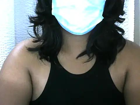 Artinah22 online show from December 3, 5:45 pm