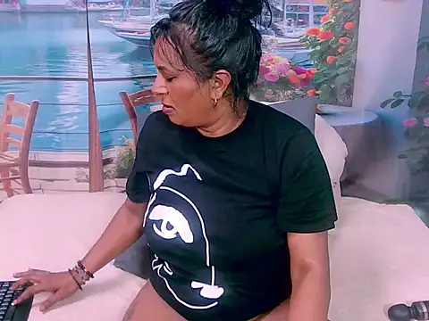 indiansparkle online show from November 18, 6:00 pm