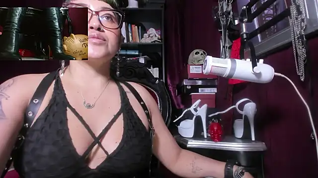 MeGoddesSara online show from March 27, 8:54 pm