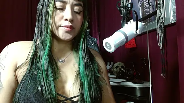 MeGoddesSara online show from February 21, 8:44 pm