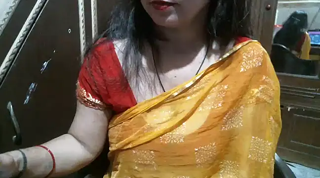 Snapshot of UrsMansi chatting on March 8, 4:56 am UrsMansi online show from March 8, 4:56 am