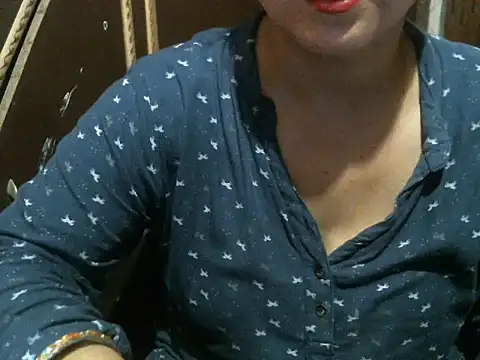 Snapshot of UrsMansi chatting on September 18, 8:06 am UrsMansi online show from September 18, 8:06 am