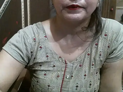 Snapshot of UrsMansi chatting on October 31, 7:21 pm UrsMansi online show from October 31, 7:21 pm