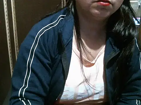 UrsMansi online show from February 8, 9:45 pm