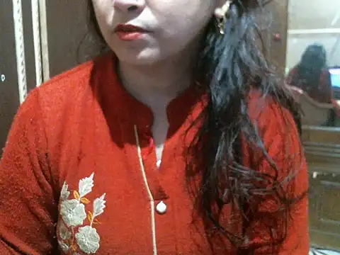 Snapshot of UrsMansi chatting on February 5, 4:27 am UrsMansi online show from February 5, 4:27 am