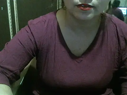 Snapshot of UrsMansi chatting on October 24, 7:35 pm UrsMansi online show from October 24, 7:35 pm