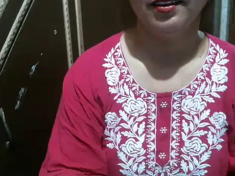 Snapshot of UrsMansi chatting on September 25, 6:19 am UrsMansi online show from September 25, 6:19 am