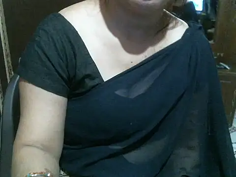 Snapshot of UrsMansi chatting on October 14, 8:15 am UrsMansi online show from October 14, 8:15 am