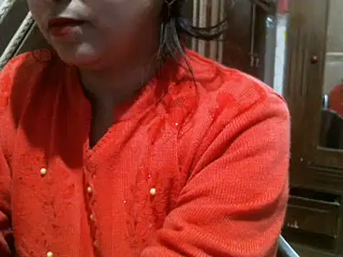 Snapshot of UrsMansi chatting on January 16, 4:49 am UrsMansi online show from January 16, 4:49 am