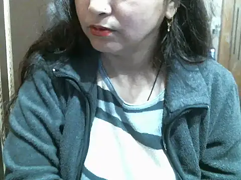 Snapshot of UrsMansi chatting on February 8, 6:33 am UrsMansi online show from February 8, 6:33 am