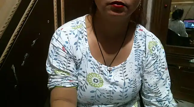 Snapshot of UrsMansi chatting on March 17, 1:57 am UrsMansi online show from March 17, 1:57 am