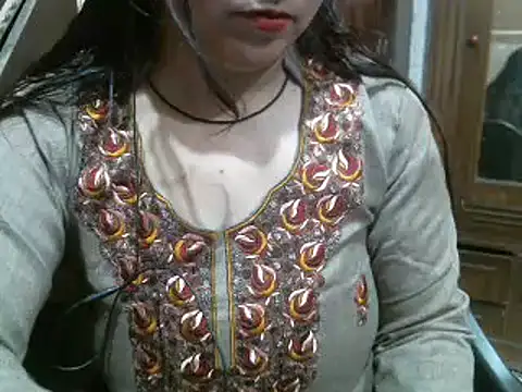 Snapshot of UrsMansi chatting on January 23, 5:56 am UrsMansi online show from January 23, 5:56 am