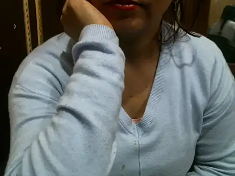 Snapshot of UrsMansi chatting on February 9, 10:00 pm UrsMansi online show from February 9, 10:00 pm