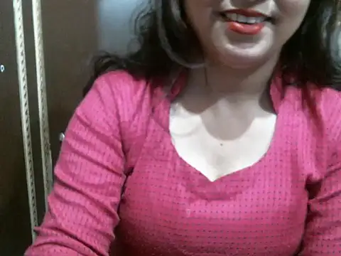 Snapshot of UrsMansi chatting on February 15, 6:44 pm UrsMansi online show from February 15, 6:44 pm