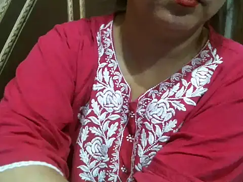 Snapshot of UrsMansi chatting on October 5, 8:43 pm UrsMansi online show from October 5, 8:43 pm