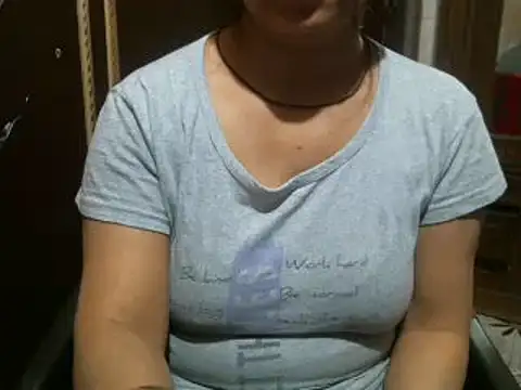 Snapshot of UrsMansi chatting on January 12, 8:47 pm UrsMansi online show from January 12, 8:47 pm