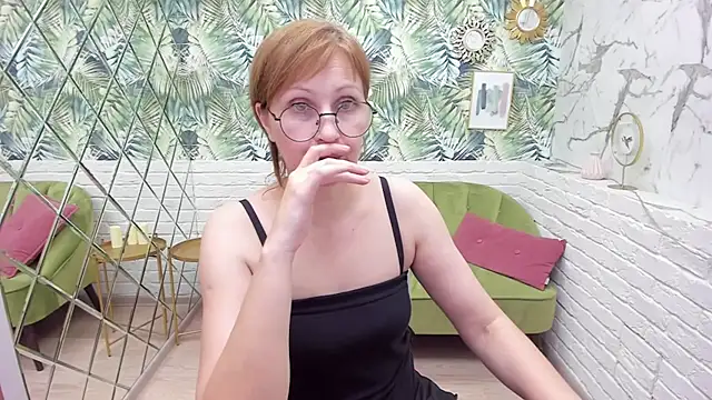 Snapshot of Paris_Cherry chatting on March 13, 2:01 pm Paris Cherry online show from March 13, 2:01 pm